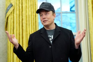 Elon Musk 的 AI 公司刚刚收购了 X
