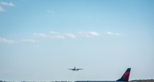 反无人机测试干扰里根国家机场的商业飞行
