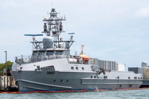 美国海军押注大型海军无人机以对抗中国并分散行动风险