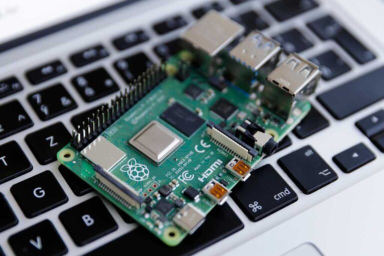 Pi 日快乐！这是任何人都可以做的 10 个实用的 Raspberry Pi 项目