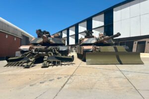 波兰将为 M1A2 SEP V3 储罐配备 Pearson Engineering 的 SLICE 系统，以实现独立工程能力