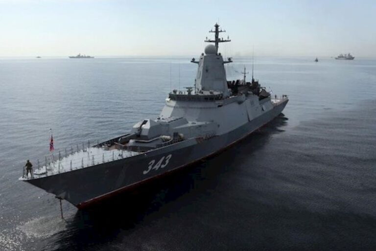 伊朗、俄罗斯和中国在阿曼湾举行新的联合演习,加强海军合作