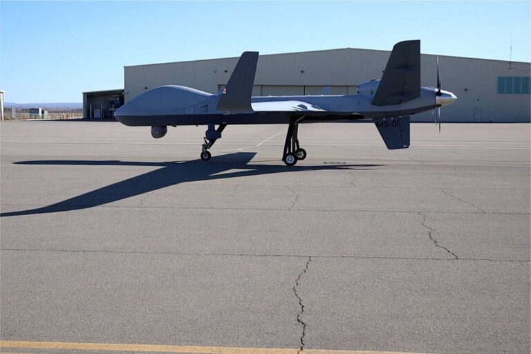 比利时空军在美国进行其首个 MQ-9B SkyGuardian 的首飞