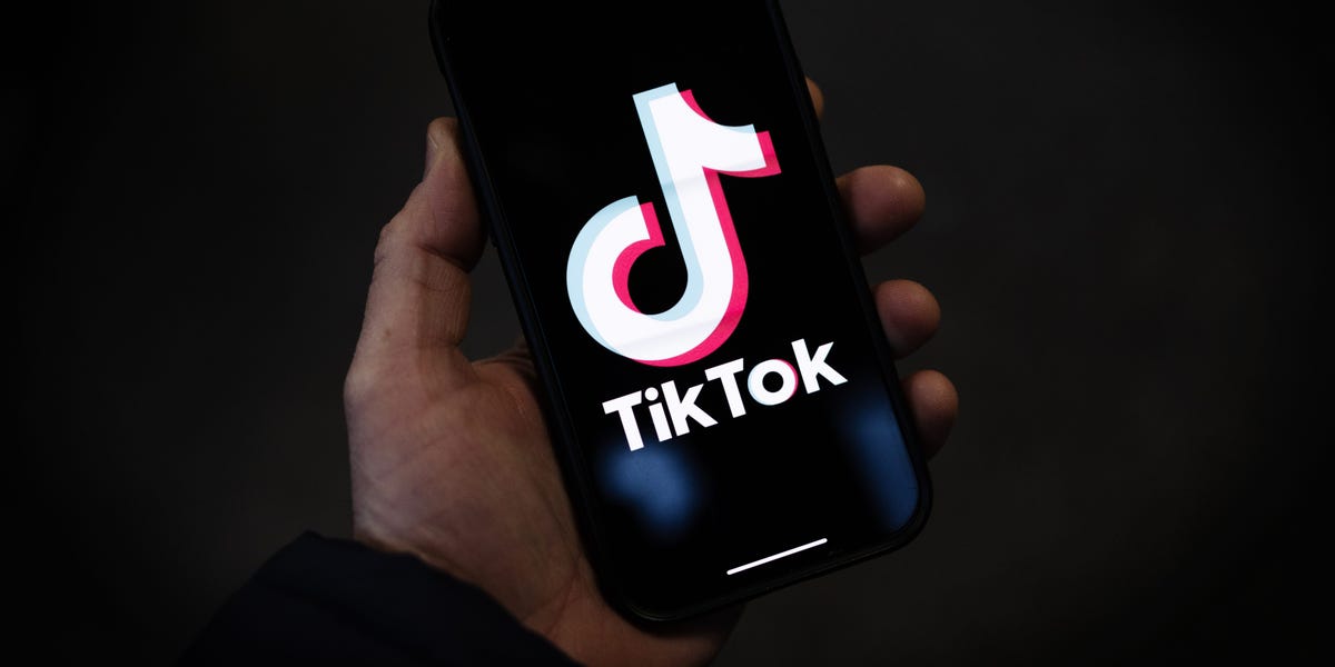 TikTok 正在让一些员工做出选择：PIP 或遣散费
