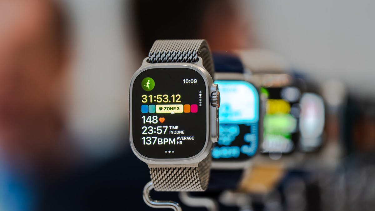 Apple 的新 iPhone 16 和 Apple Watch 配件以春天的色彩流行起来