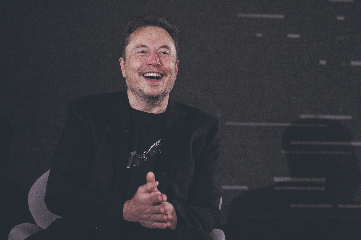 埃隆·马斯克 （Elon Musk） 以 255 亿英镑的全股票交易将 X 出售给他自己的 xAI