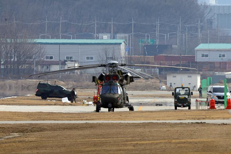 军用无人机在阳居空军基地与地面直升机相撞;未报告人员伤亡