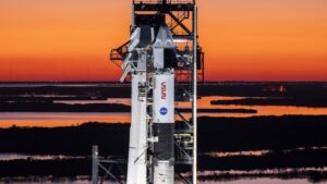 火箭报告：ULA 确认助推器异常的原因;Crew-10 发射