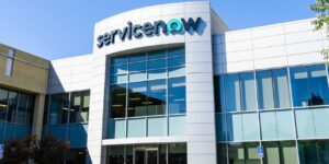 ServiceNow 的新 AI 代理将很乐意自愿承担您最枯燥的任务