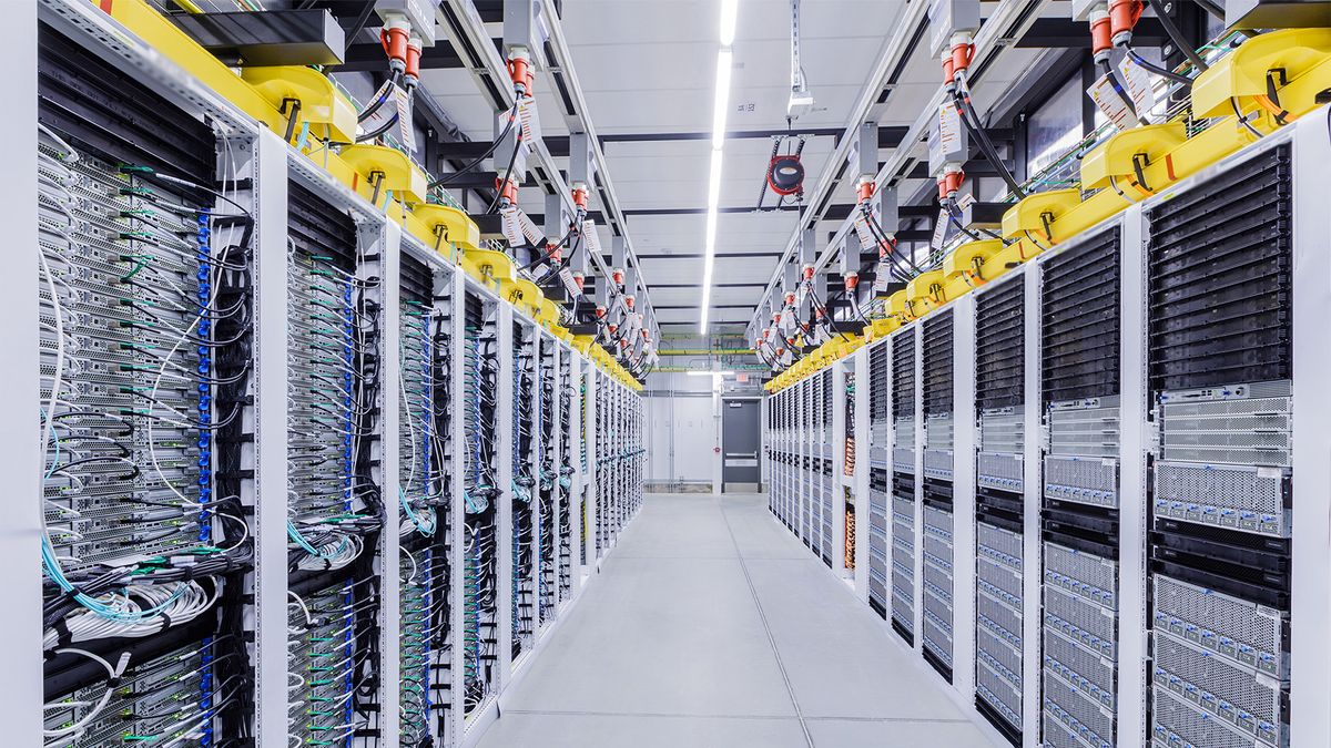 Nvidia 基于硅光子学的新型 400 Tb/s 交换机平台支持具有数百万个 GPU 的集群