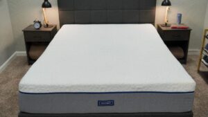 Novosbed 床垫评论 2024：具有坚固边缘支撑的记忆泡沫，经过专家测试