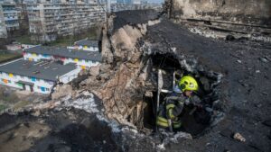 在和谈之前，俄罗斯对乌克兰的无人机袭击造成至少 7 人死亡