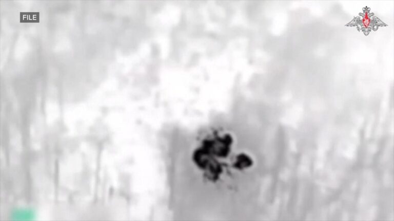 乌克兰和俄罗斯在一夜之间交锋致命的无人机袭击