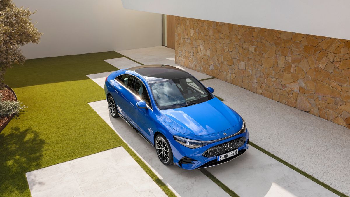 梅赛德斯掀开了其新型电动 CLA 的盖子，配备了 AI 助手