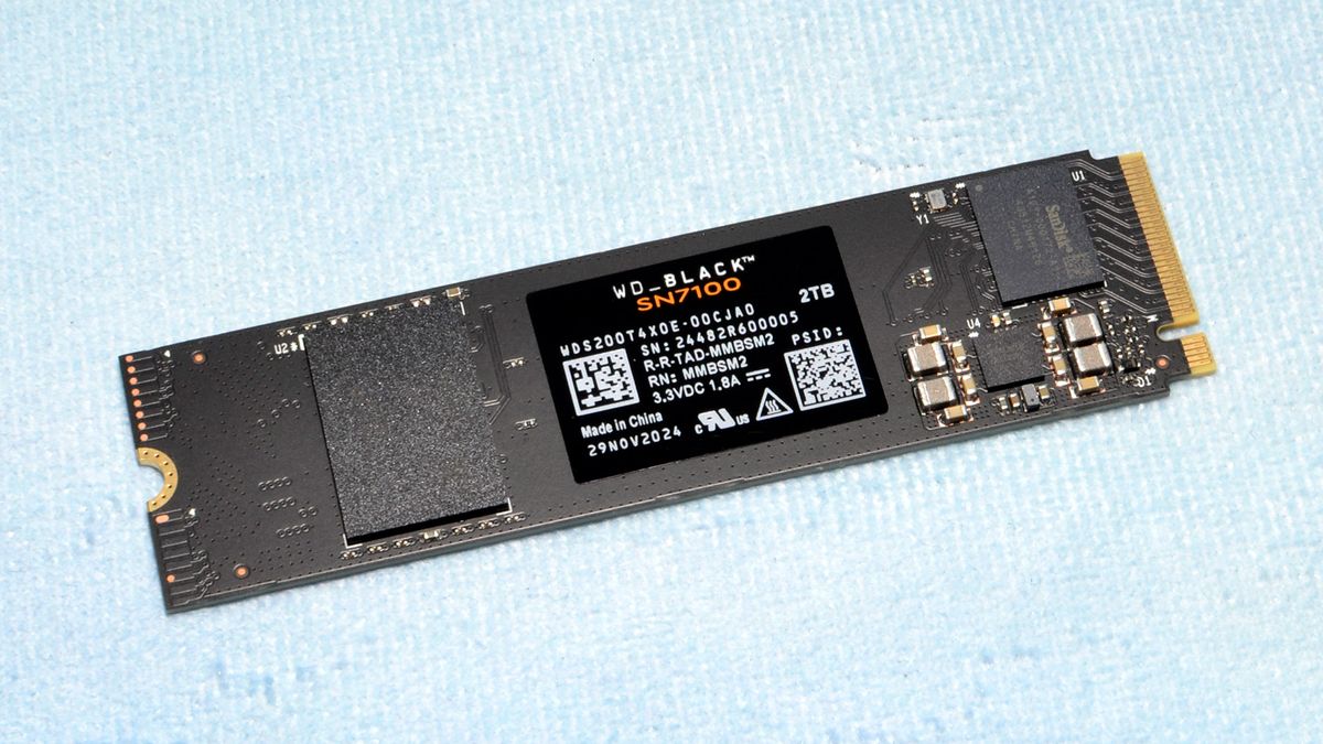 WD Black SN7100 SSD 评测：能效之王，附带注意事项