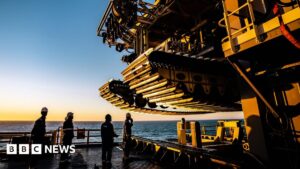 深海采矿技术取得进步，但疑虑仍然存在