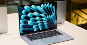 我们第一次看到 Apple 的天蓝色 MacBook Air
