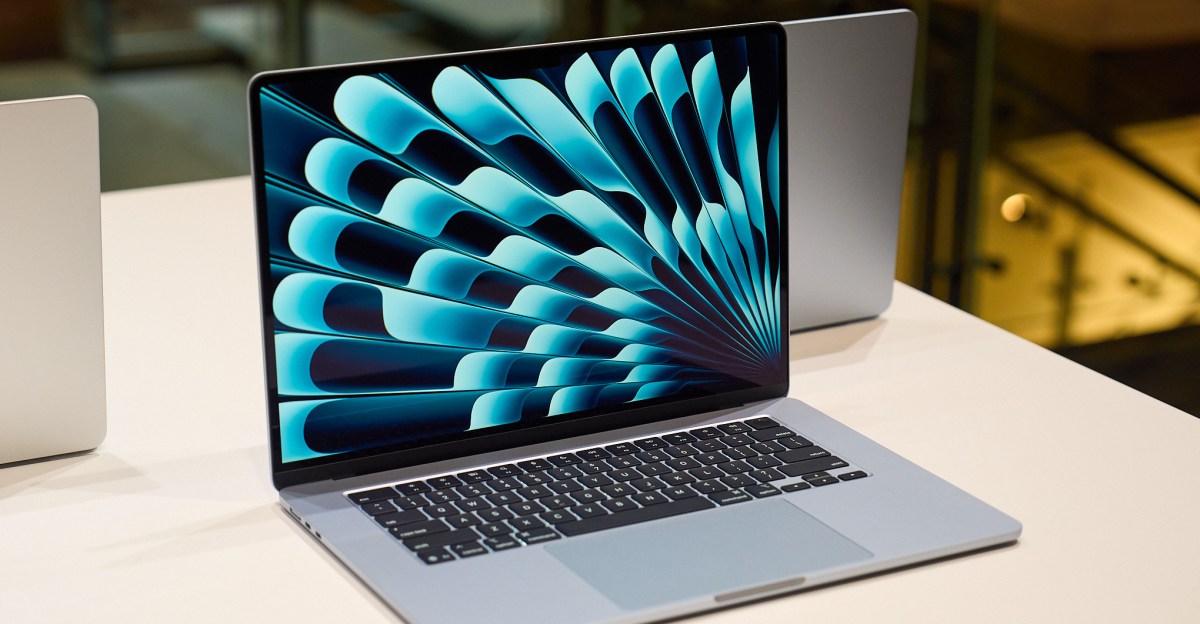 我们第一次看到 Apple 的天蓝色 MacBook Air