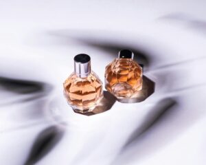 一家新的香水公司正在利用 AI 的力量挑战该行业的大公司