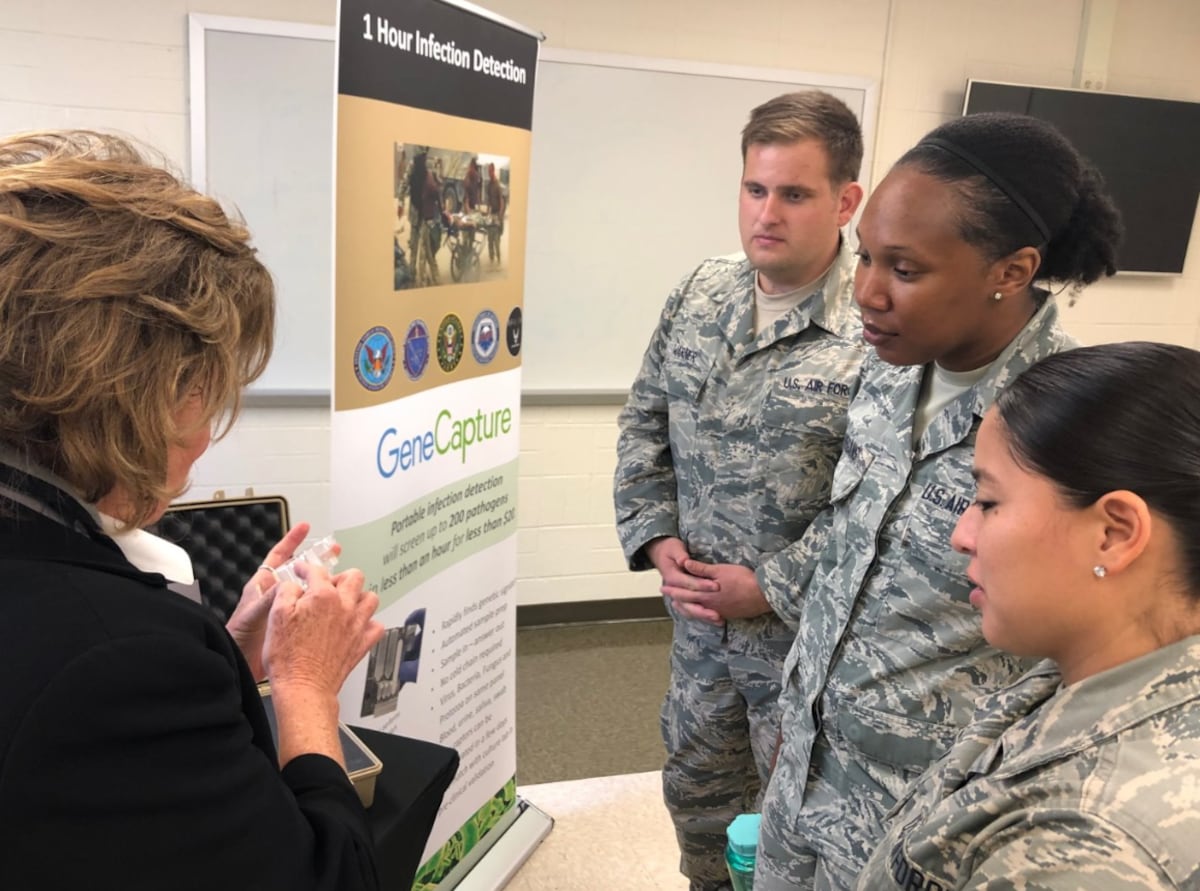 五角大楼投资数百万美元用于战场快速疾病检测