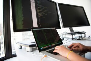 为什么您的开发人员不使用 AI 工具（以及如何解决）
