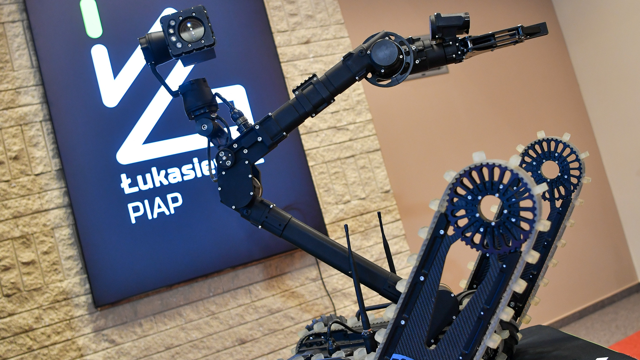 波兰从当地合作伙伴处购买“狼蛛”侦察地面无人机