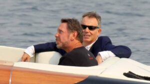 托尼·布莱尔（Tony Blair）智囊团泄露的论文警告说，艺术家必须利用他们的作品找到适应人工智能“必然性”的方法