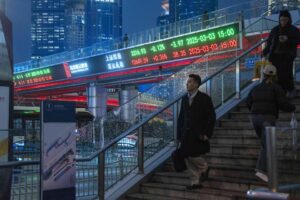 乐观情绪增长 中国股市或打破 AI 上 NPC 首日跌幅