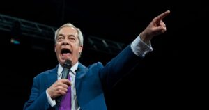 马斯克的人工智能声称，英国面临的五大威胁被揭露奈杰尔·法拉奇就是其中之一