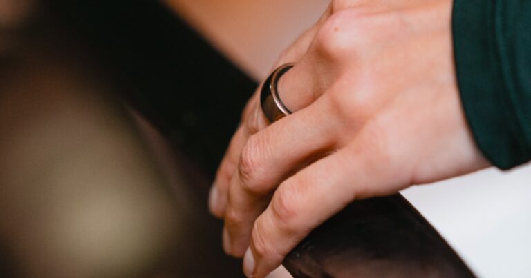 支持 ECG 的 Circular Ring 2 现已接受预订，其中包含两个大技巧