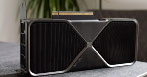 Nvidia 的 GeForce RTX 5070 Founders Edition 显卡要到本月晚些时候才会推出