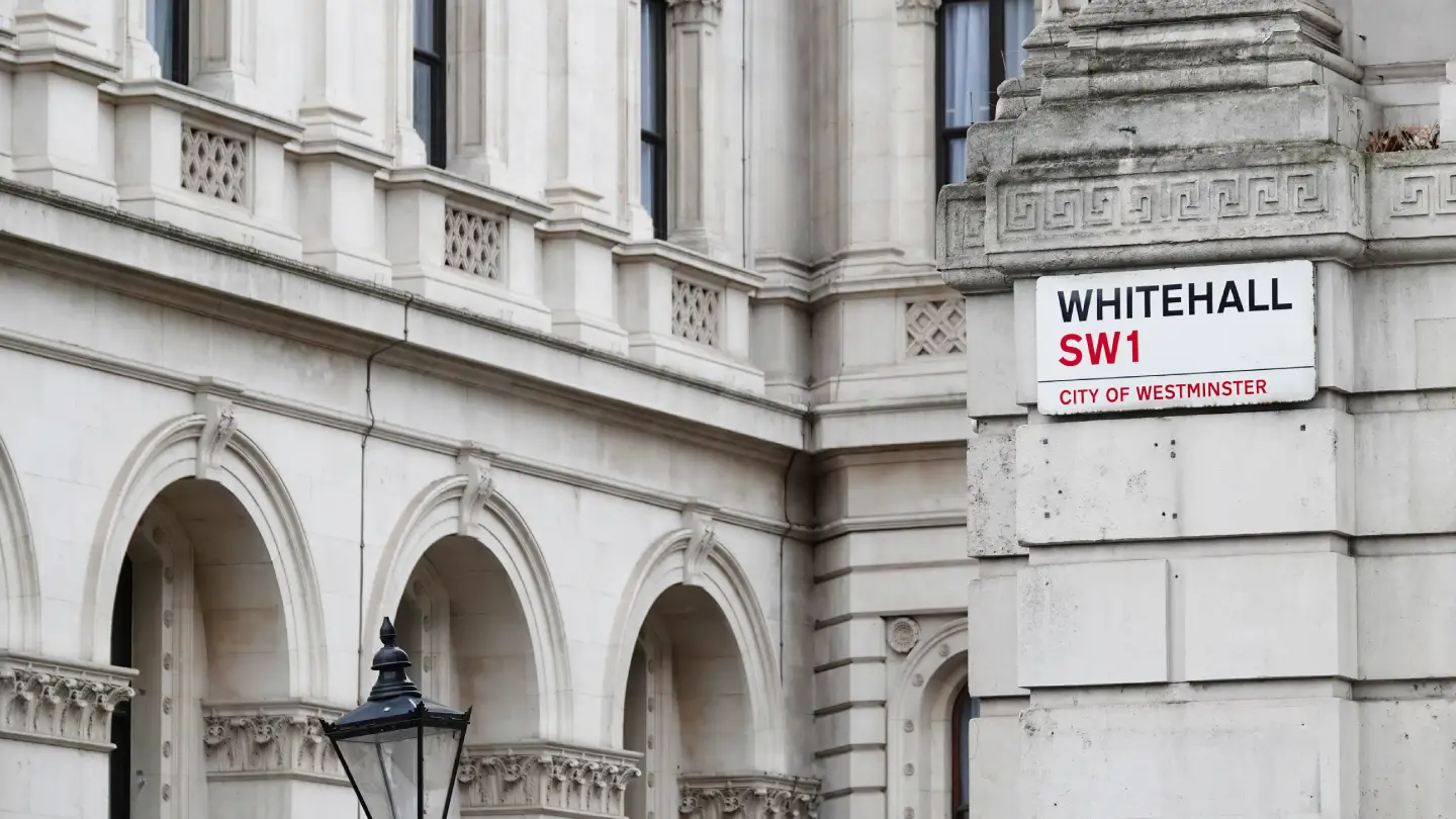 PAC 警告英国政府将面临 AI 集成的主要障碍