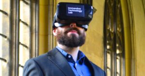 基于移动设备的免费 VR 工具正在帮助人们克服言语焦虑