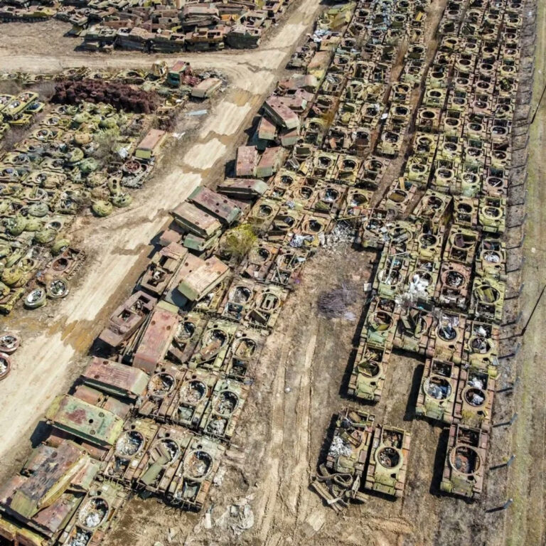 分析:入侵以来摧毁了 10,000 辆坦克:俄罗斯的坦克快用完了吗?