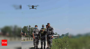 1 起在 Fazilka 与 Pak 无人机一起被拘留，3 起在 Ferozepur 与海洛因一起被拘留
