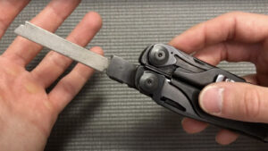 Leatherman 多功能工具上文件的 6 种便捷用途