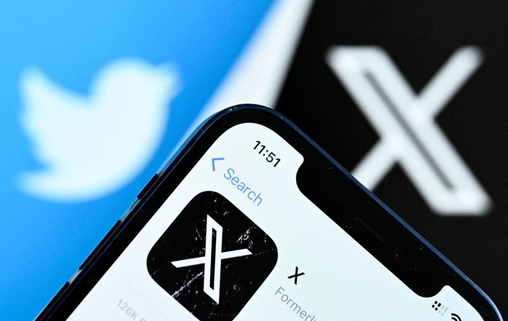 埃隆·马斯克声称乌克兰的不良行为者是“大规模”X 网络攻击的幕后黑手