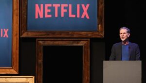 Netflix 首席执行官里德·哈斯廷斯 （Reed Hastings） 向乌克兰的 White Stork 慈善机构捐赠了 200 万美元，用于无人机干扰器
