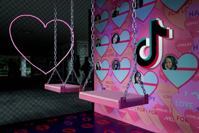 英国监管机构就儿童数据隐私问题调查 TikTok 和 Reddit
