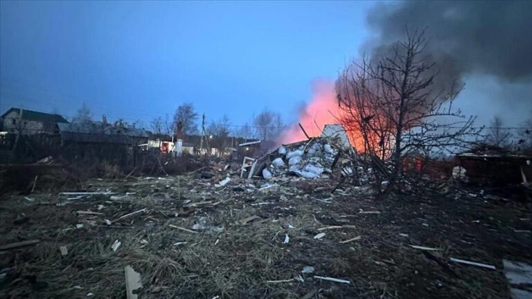 乌克兰称俄罗斯无人机对哈尔科夫市的袭击造成 13 人受伤