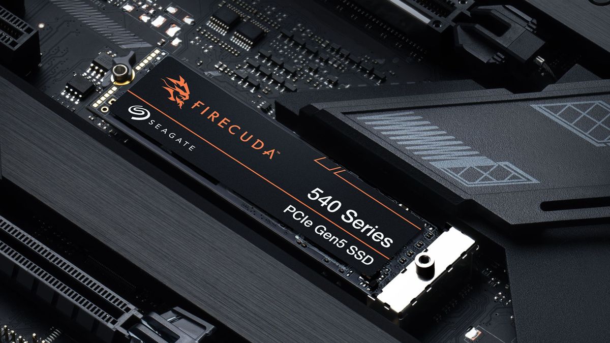 PCIe 通道解释：2025 年的带宽、插槽和用途