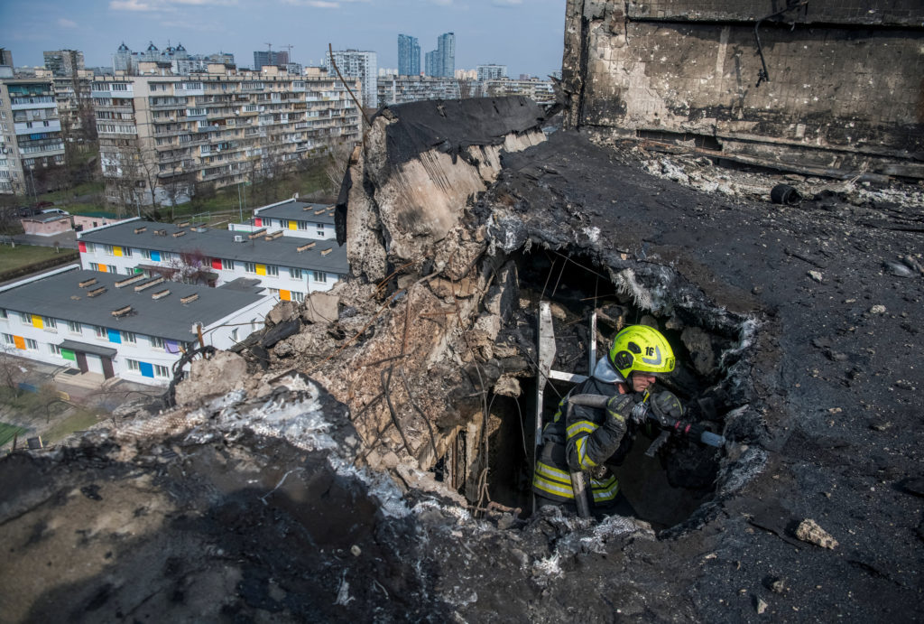莫斯科在停火谈判前不久发动无人机袭击后，乌克兰至少有 7 人死亡