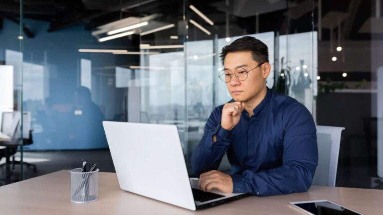 根据一位华尔街分析师的说法，英伟达的风险回报主张要差得多