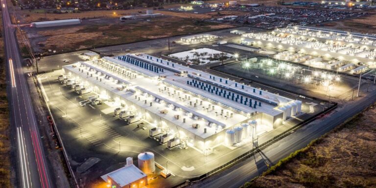 AI 数据中心的繁荣将创造新的就业机会。大多数不会在 Amazon、Microsoft、Google 或 Meta 上。