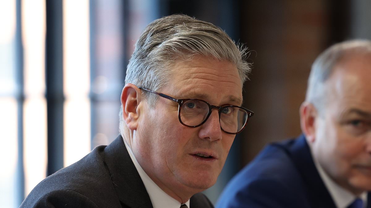 顶级律师表示，基尔·斯塔默 （Keir Starmer） 提议的人工智能公司版权例外可能违反国际惯例