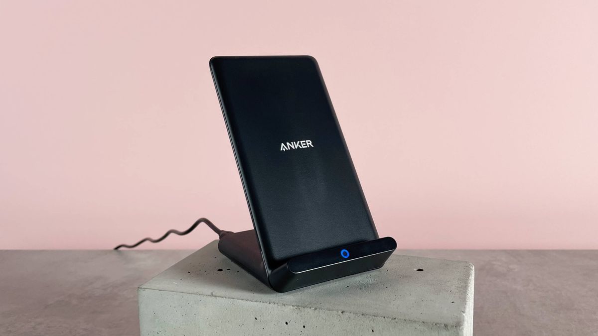 Anker 313 无线充电器支架评测：我测试过的最便宜的手机支架，而且效果很好