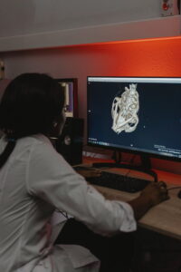 Med Tech 和军事技术大学开发...