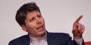 山姆·奥特曼 （Sam Altman） 最近在一次私人会议上发表了讲话。以下是讨论的内容，包括 AI 和通货紧缩。