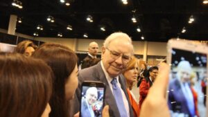 我让 ChatGPT 说出沃伦·巴菲特 （Warren Buffett） 的最佳名言。这是它所说的
