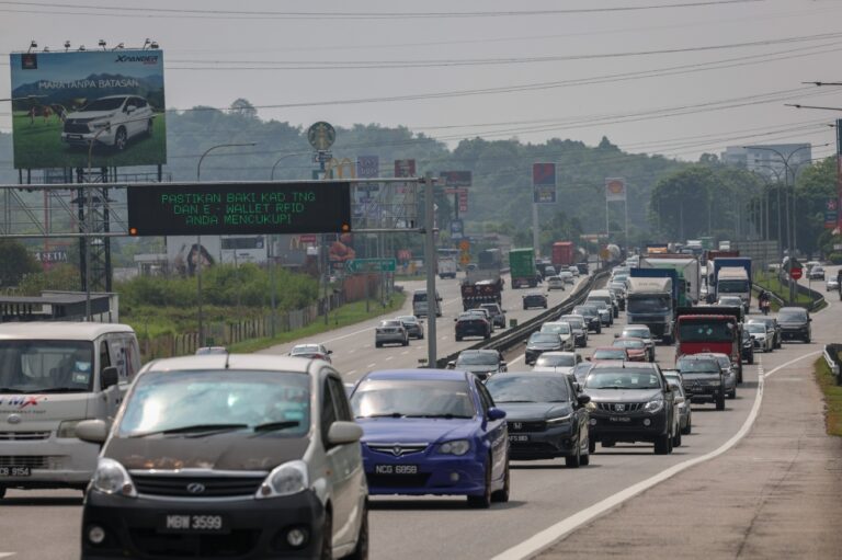 Aidilfitri 外流：LLM 表示，主要高速公路上的交通顺畅，预计下午 2 点后交通量将增加